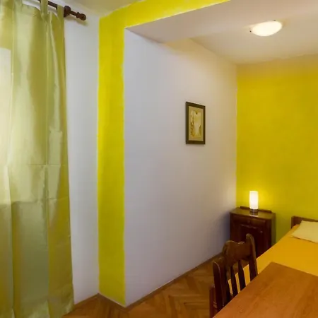 Apartment Panorama Split